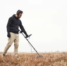 Detectoare de metale profesionale vs hobby: Care este diferența